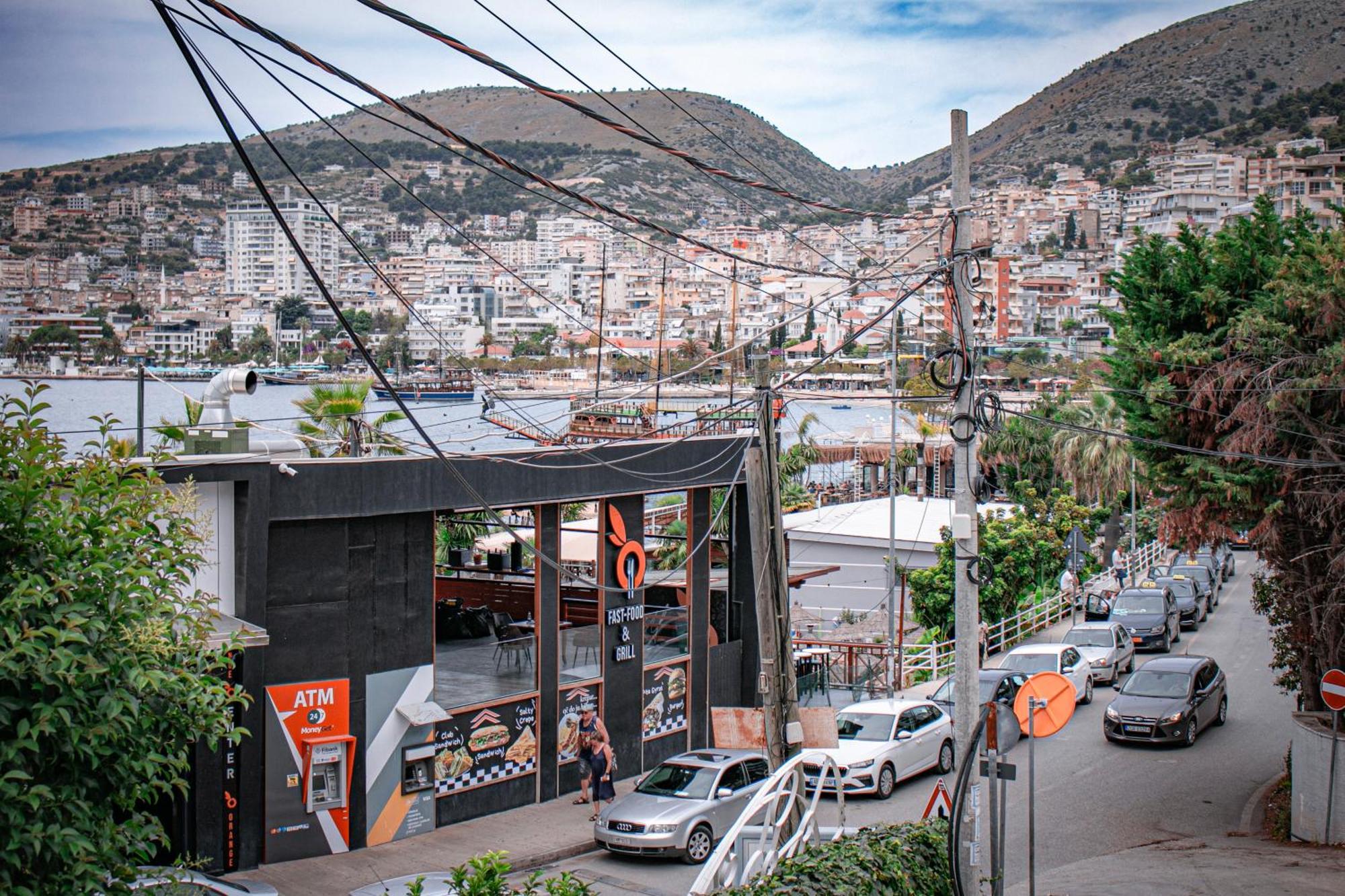 Hotel Fron Sarande Exterior photo