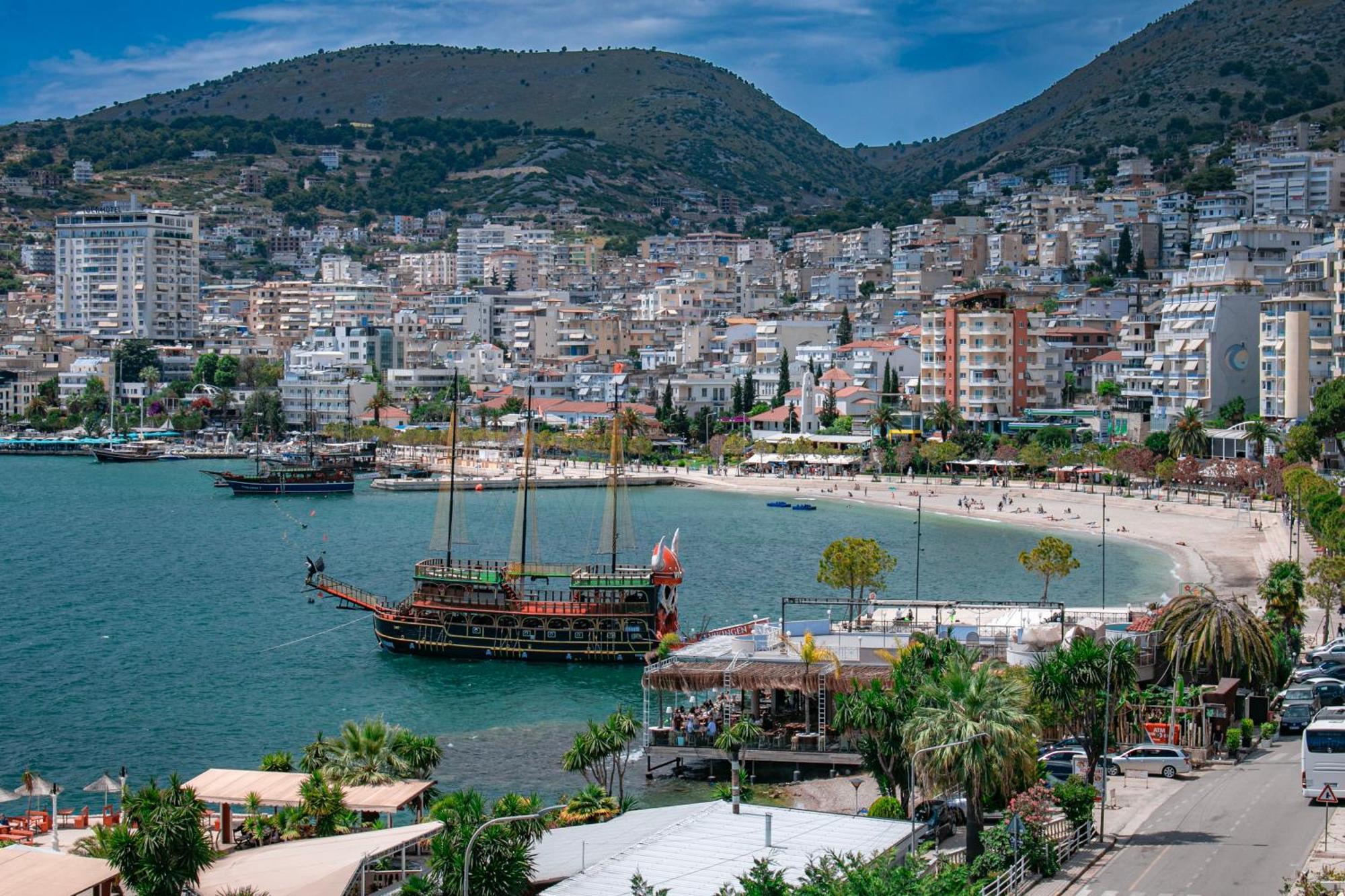 Hotel Fron Sarande Exterior photo